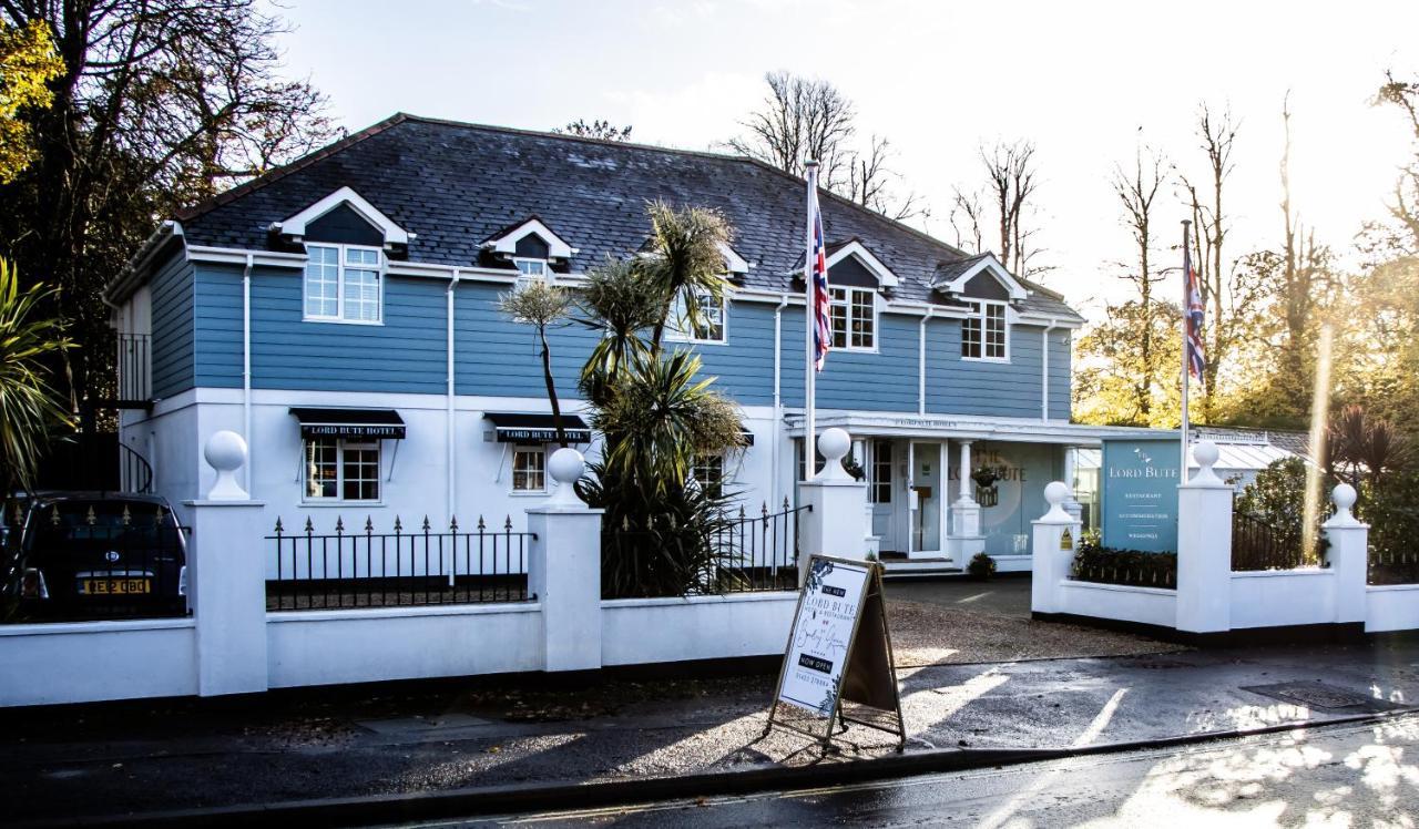 The Lord Bute Highcliffe